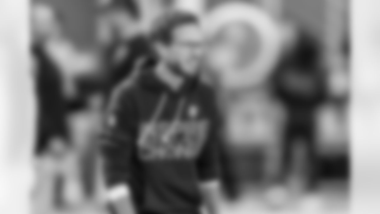 The Chargers have named Mike McDaniel as offensive coordinator.