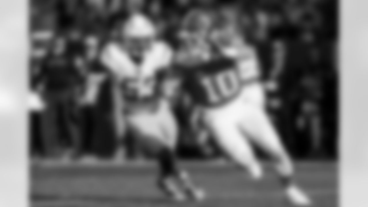 Check out the best shots from the Chargers Week 18 matchup against the Broncos!