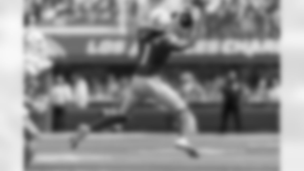 The Los Angeles Chargers play the Miami Dolphins on Sunday, September 10, 2023 at SoFi Stadium in Inglewood, CA.
[FINAL SCORE: MIA 36 - LAC 34]