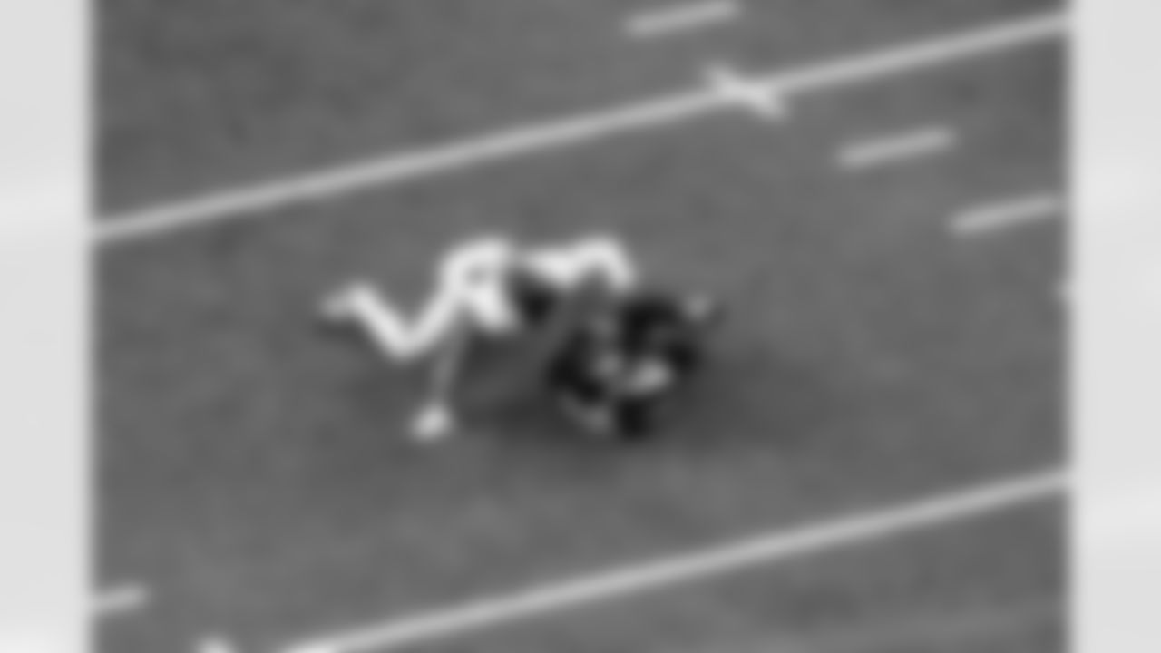 DB Elijah Molden (2)