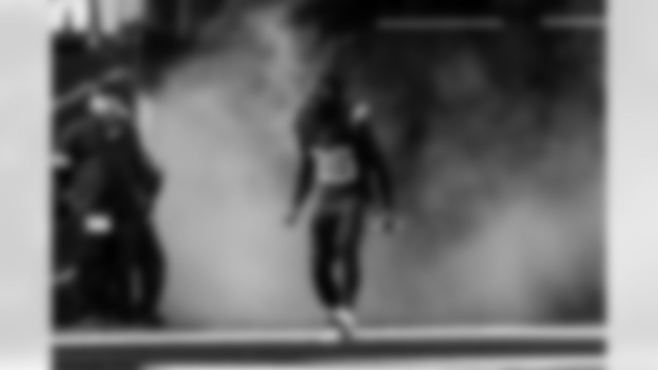 Check out the best shots from the Chargers Week 17 matchup against the Texans!