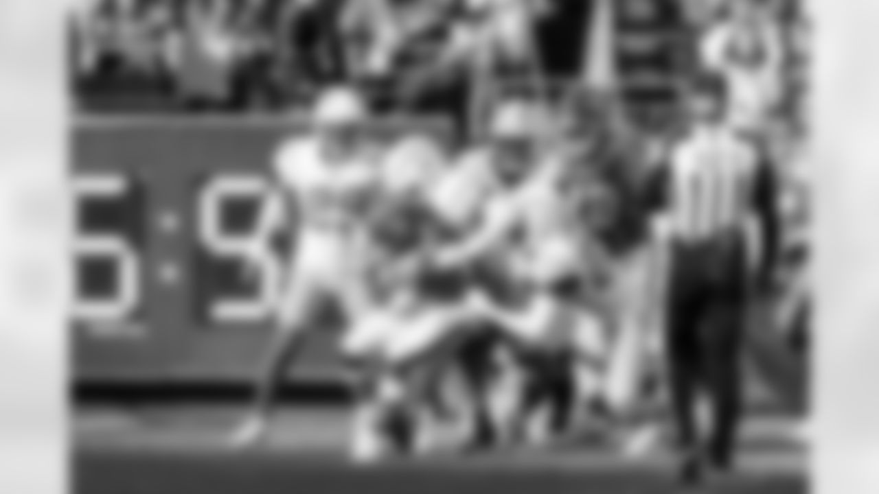 CB Tarheeb Still (29), LB Marlowe Wax (58) and S Tony Jefferson (23)