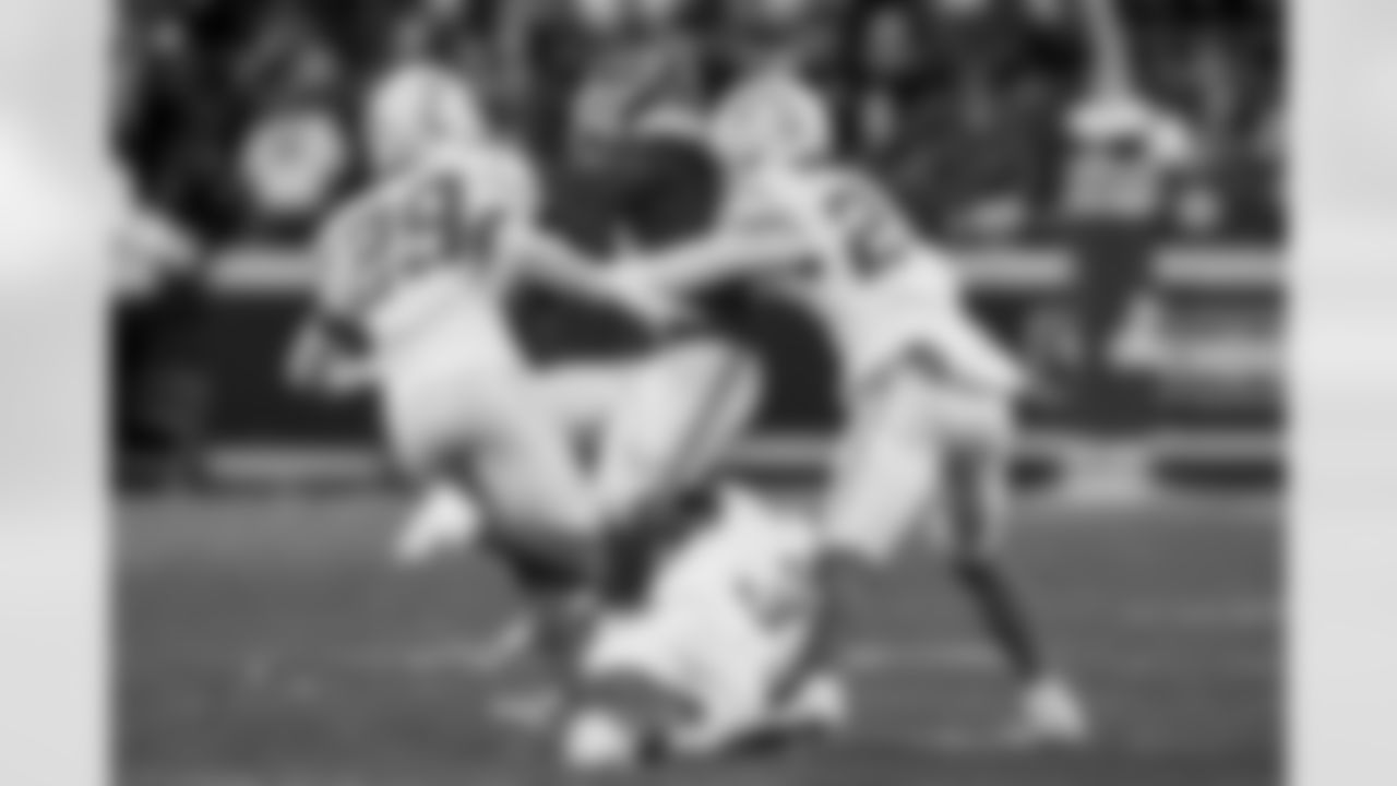 Check out the best shots from the Chargers Week 15 matchup against the Chiefs!