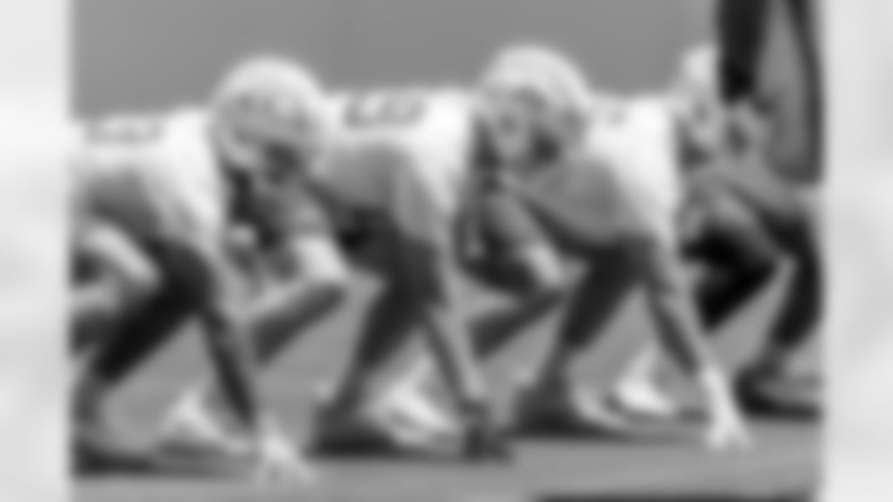 Los Angeles Chargers players participate in Phase 3 of the offseason program on Friday, May 30, 2025 at The Bolt in El Segundo, CA.