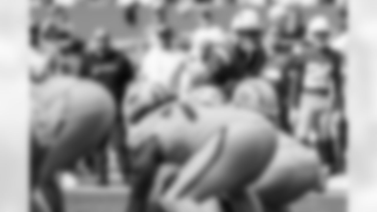 Check out the best shots from the Chargers Week 6 matchup against the Dolphins!