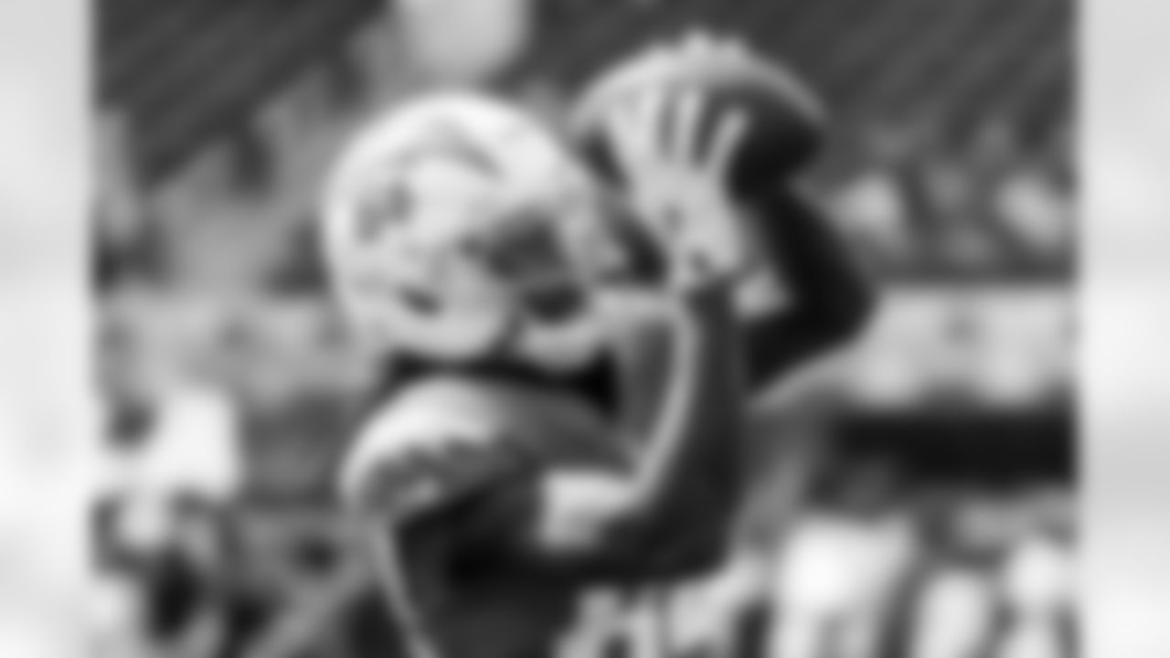 Check out the best shots from the Chargers Week 5 matchup against the Commanders!