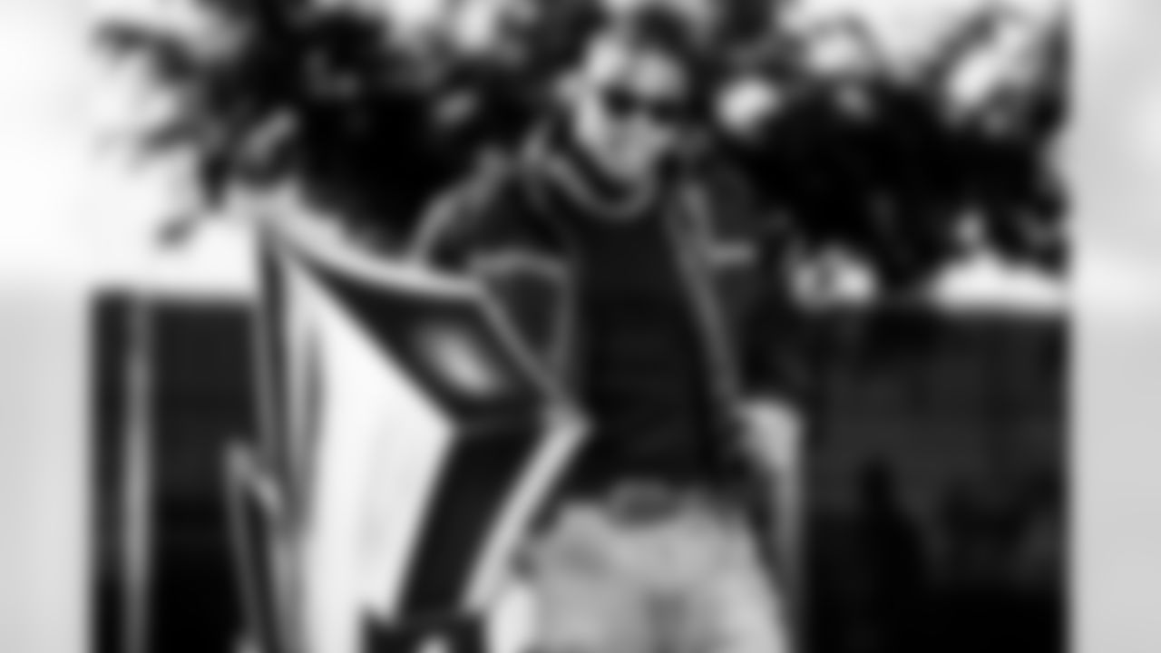 LB Daiyan Henley (0)