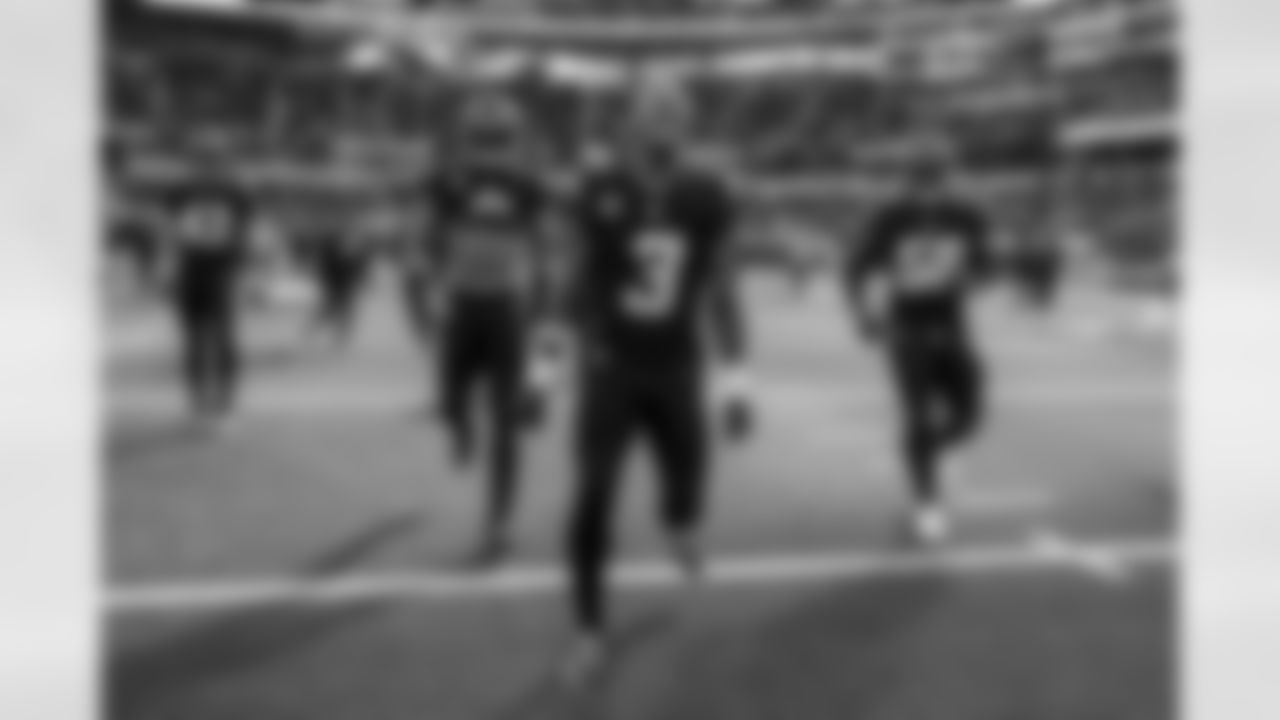 Check out the best shots from the Chargers Week 17 matchup against the Texans!