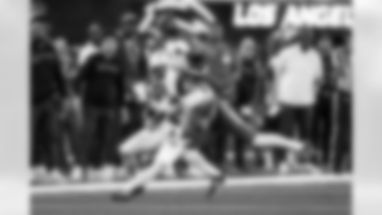 CB Donte Jackson (26)