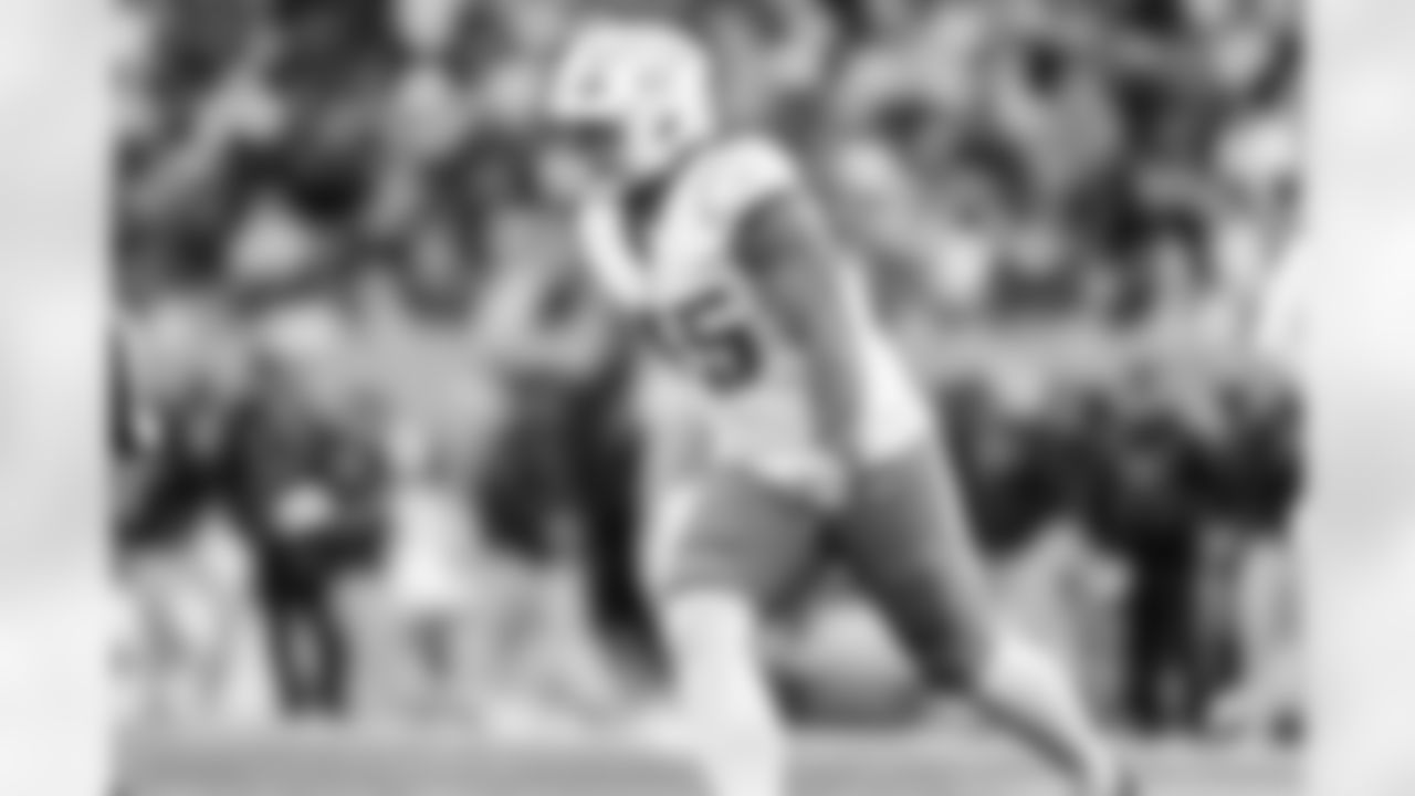 OLB Tuli Tuipulotu (45)