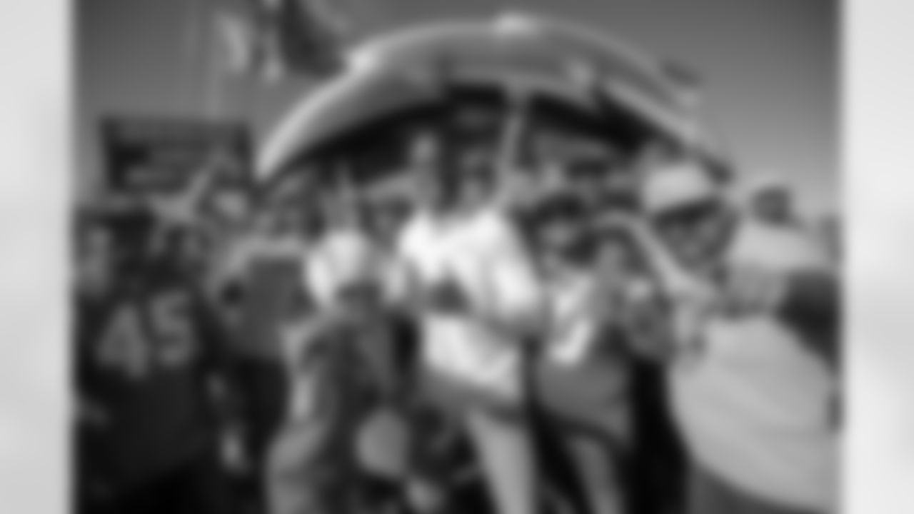 The Los Angeles Chargers play the Cincinnati Bengals on Sunday, November 17, 2024 at SoFi Stadium in Inglewood, CA.
[FINAL SCORE: LAC 27 - CIN 34]