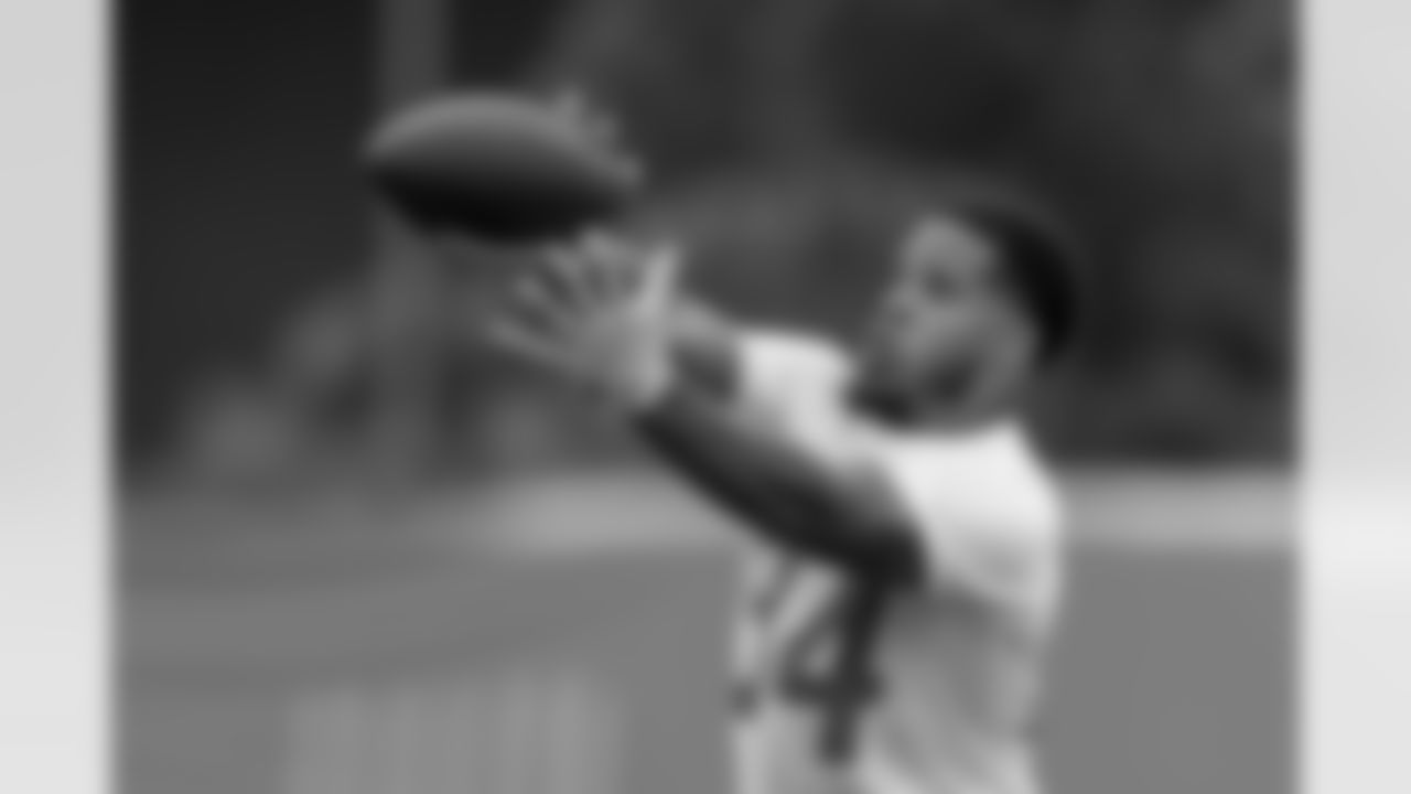 Los Angeles Chargers players participate in Phase 2 of the offseason program on Monday, May 13, 2024 at Hoag Performance Center in Costa Mesa, CA.