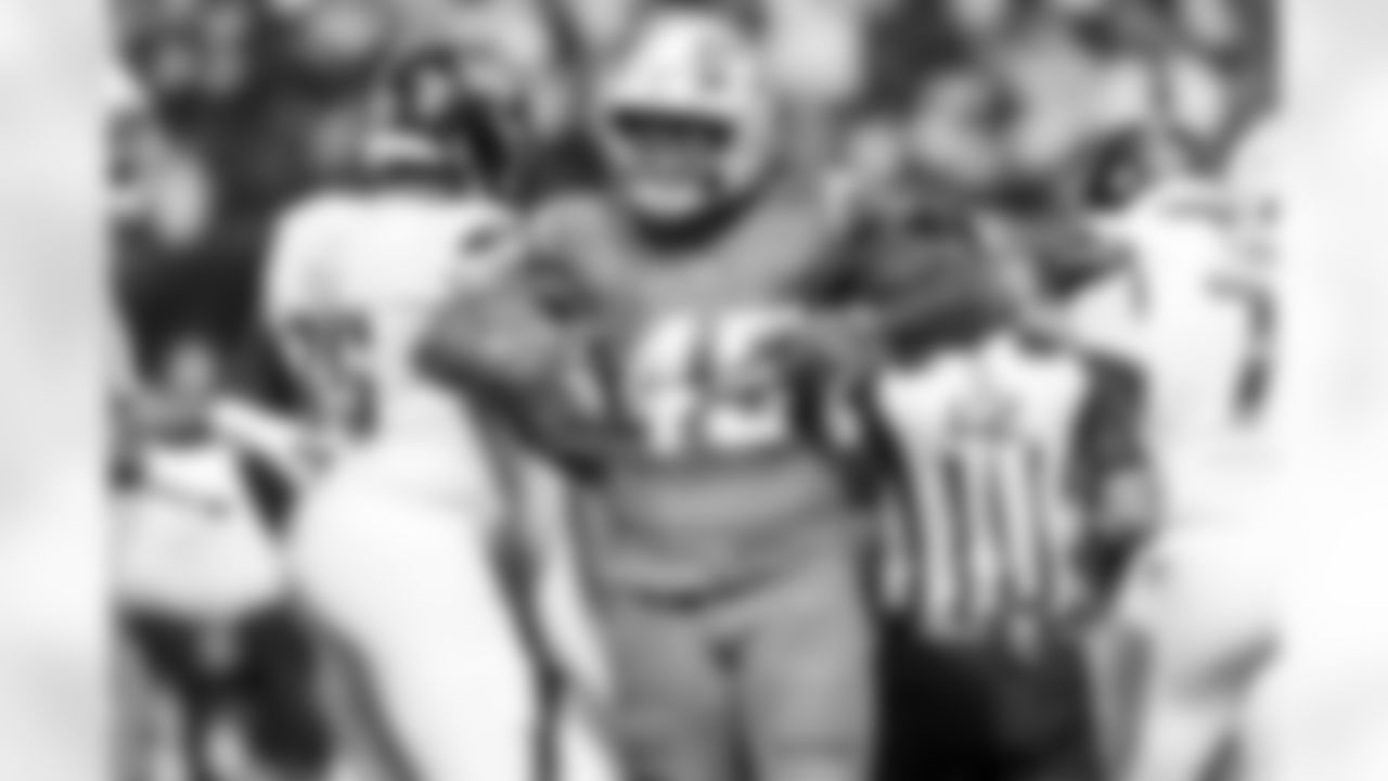 OLB Tuli Tuipulotu (45)