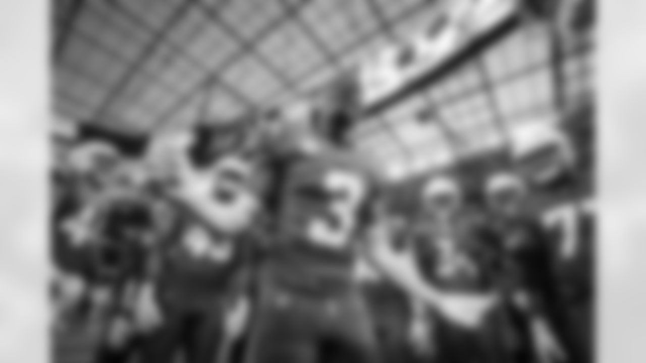 S Derwin James Jr. (3)