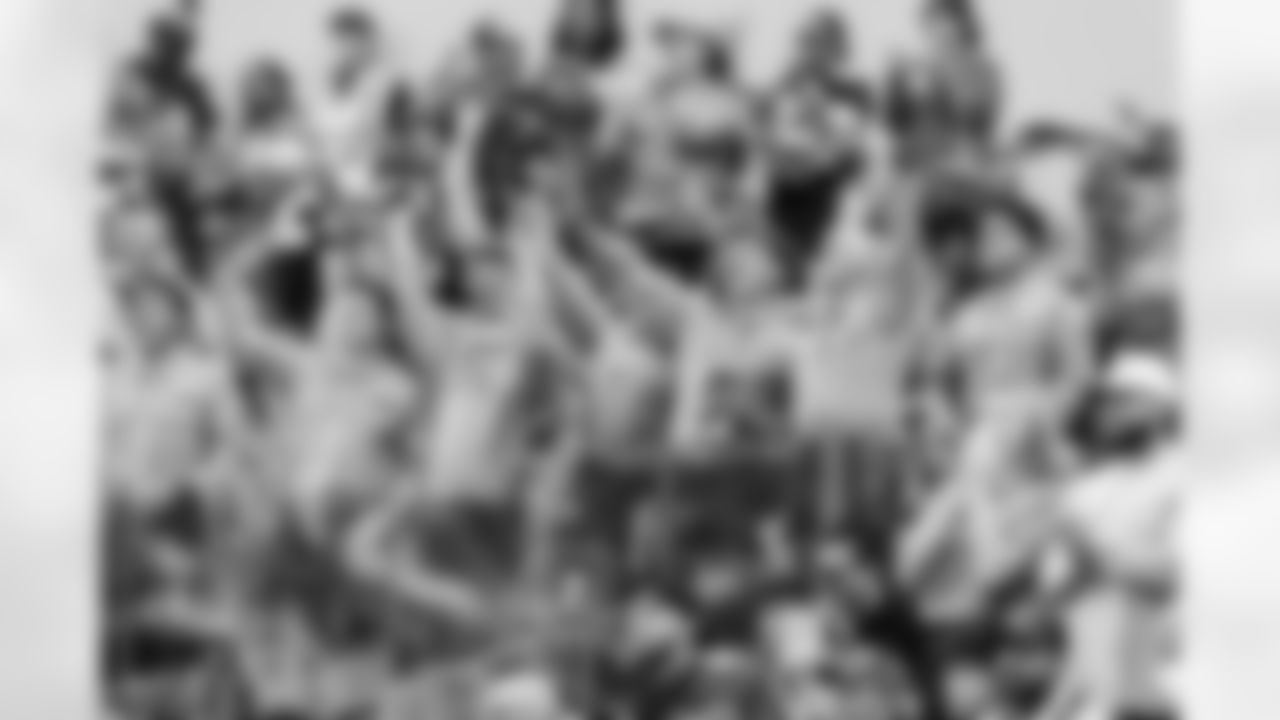 The Los Angeles Chargers play the Tennessee Titans on Sunday, November 10, 2024 at SoFi Stadium in Inglewood, CA.
[FINAL SCORE: LAC 27 - TEN 17]