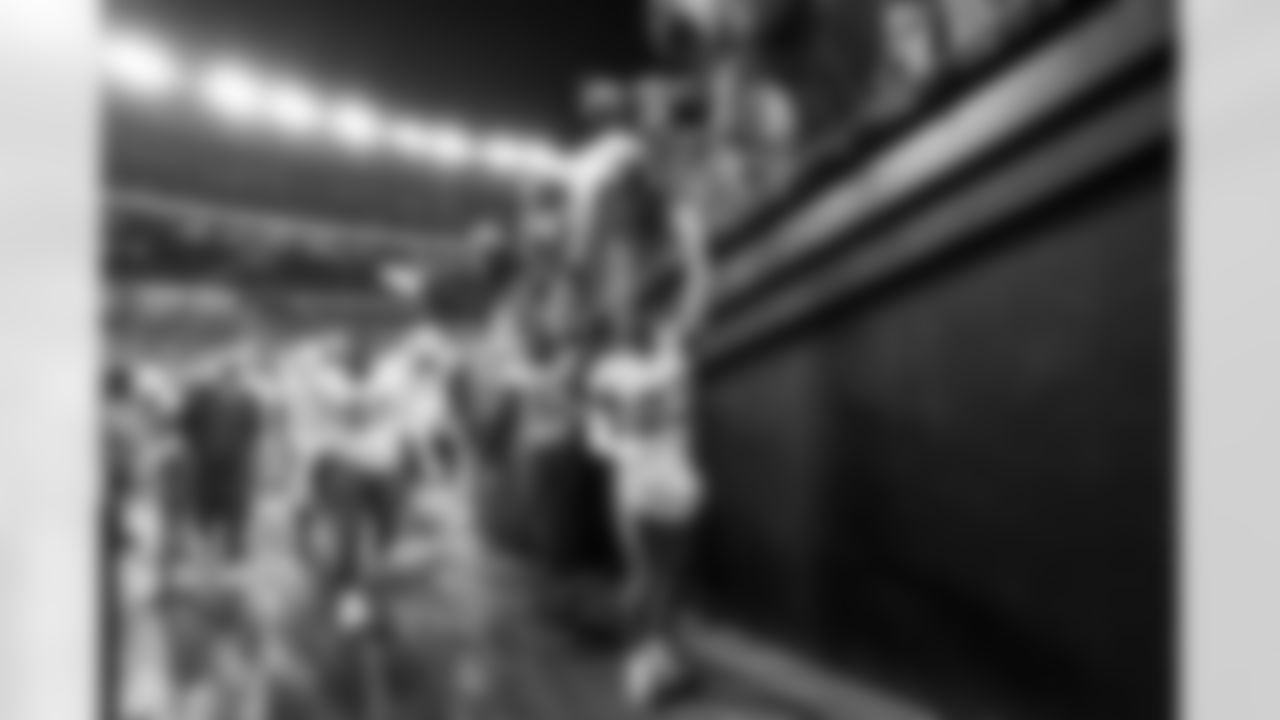 DL Da'Shawn Hand (91), LB Del'Shawn Phillips (53) and S Tony Jefferson (23)