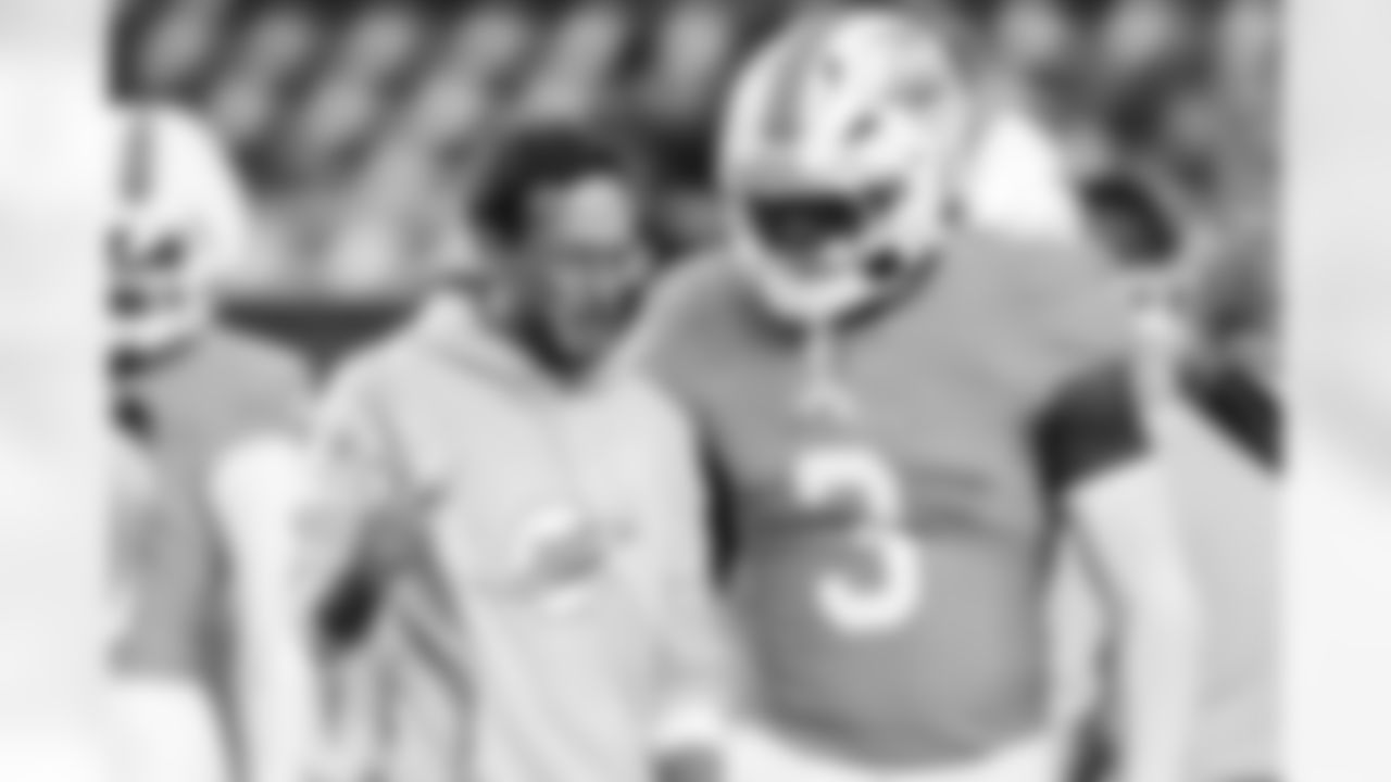 The Chargers have named Mike McDaniel as offensive coordinator.