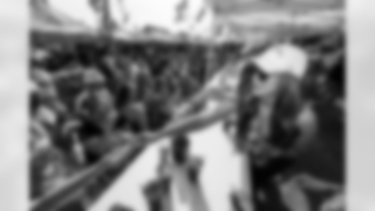 The Los Angeles Chargers play the Denver Broncos on Sunday, September 21, 2025 at SoFi Stadium in Inglewood, CA.
[FINAL SCORE: LAC 23 - DEN 20]