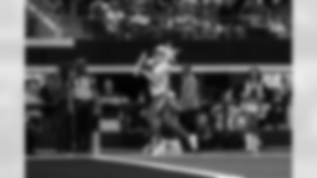 WR Ladd McConkey (15)