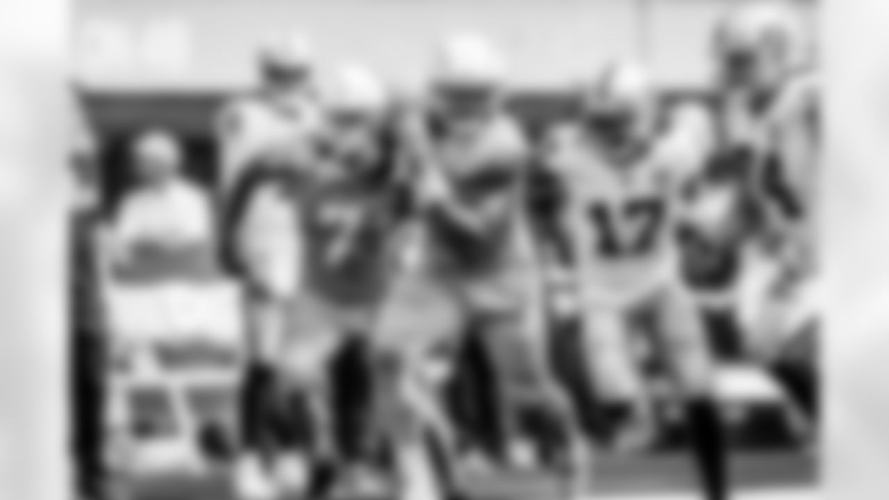 The Los Angeles Chargers play the Las Vegas Raiders on Sunday, September 8, 2024 at SoFi Stadium in Inglewood, CA.
[FINAL SCORE: LAC 22 - LV 10]