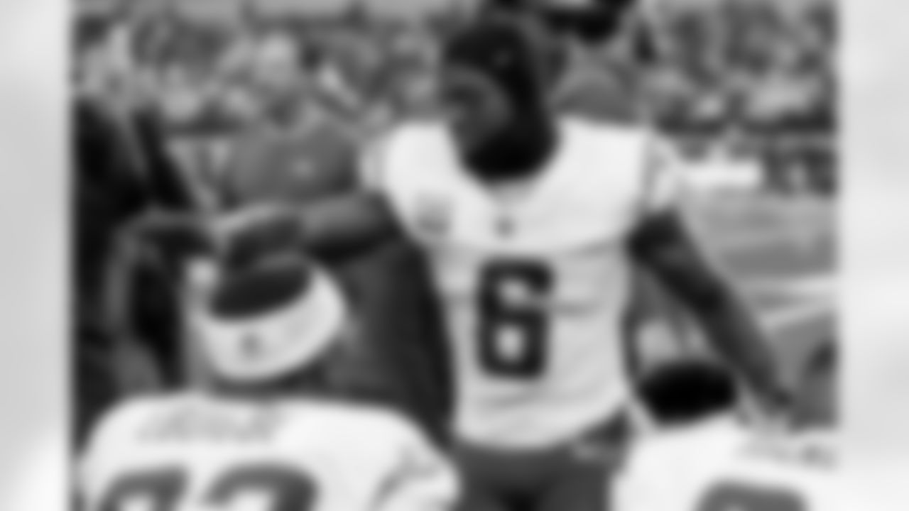 Check out the best shots from the Chargers Week 16 matchup against the Cowboys!