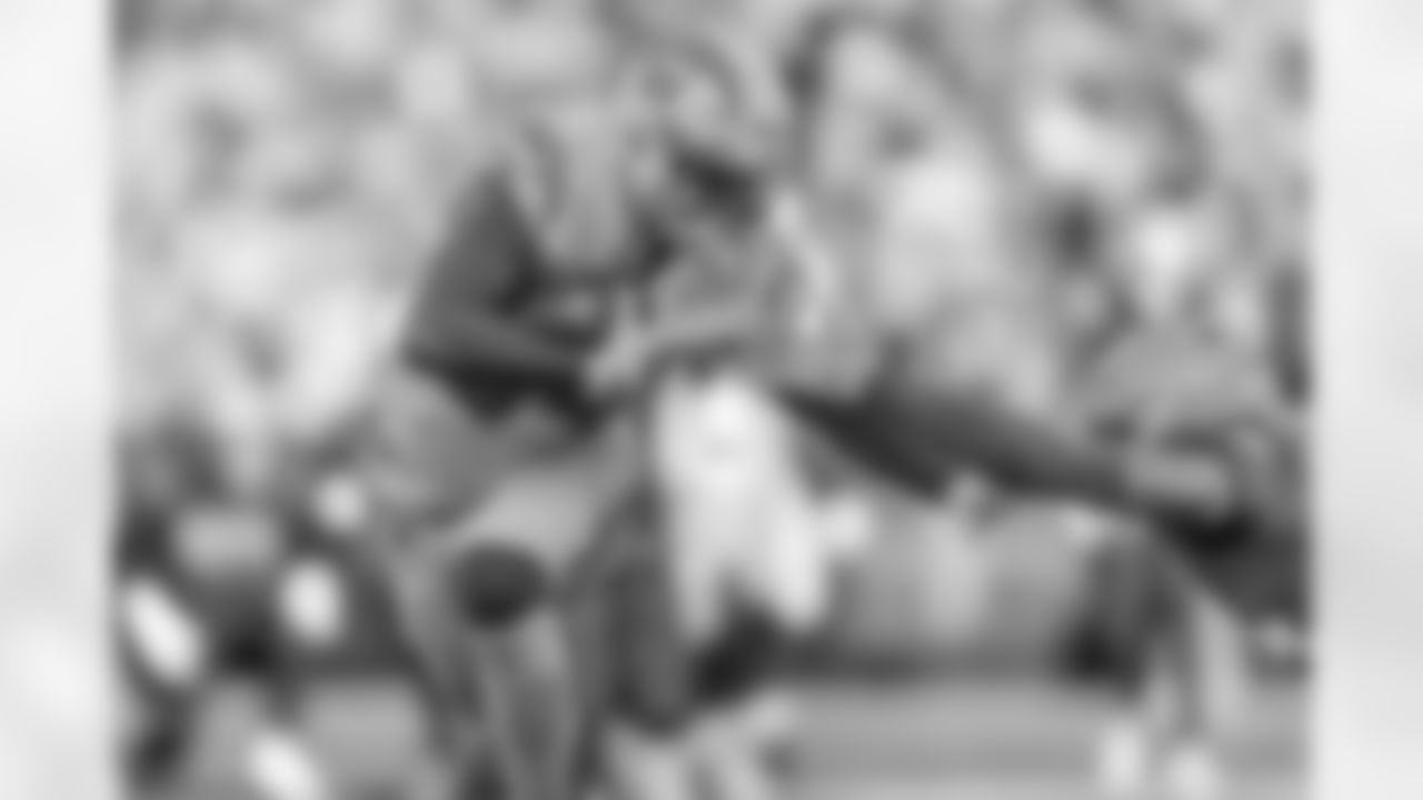 The Los Angeles Chargers play the Green Bay Packers on Sunday, November 19, 2023 at Lambeau Field in Green Bay, WI.
[FINAL SCORE: GB 23 - LAC 20]