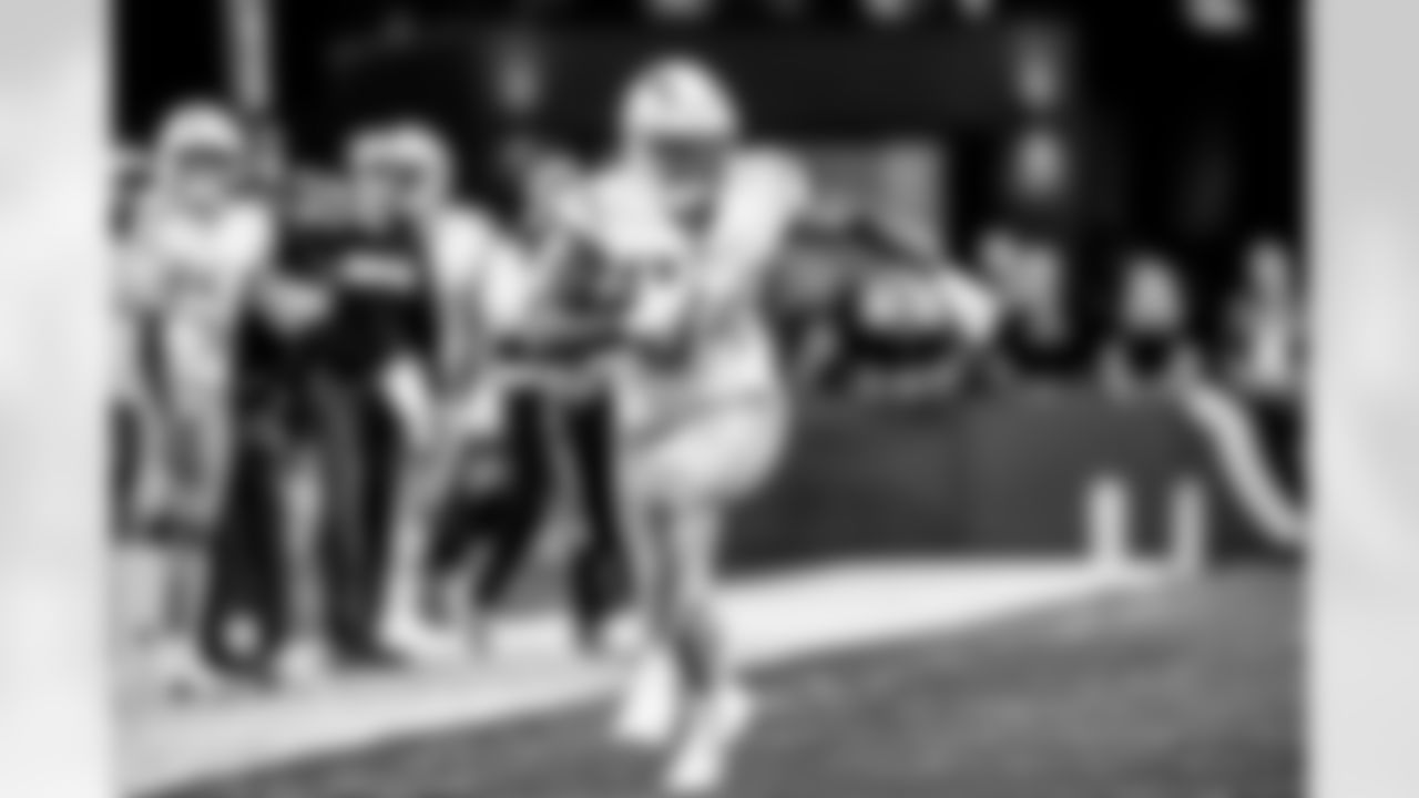 Take a look back at the Chargers Week 7 matchup with the Cardinals in monochrome!