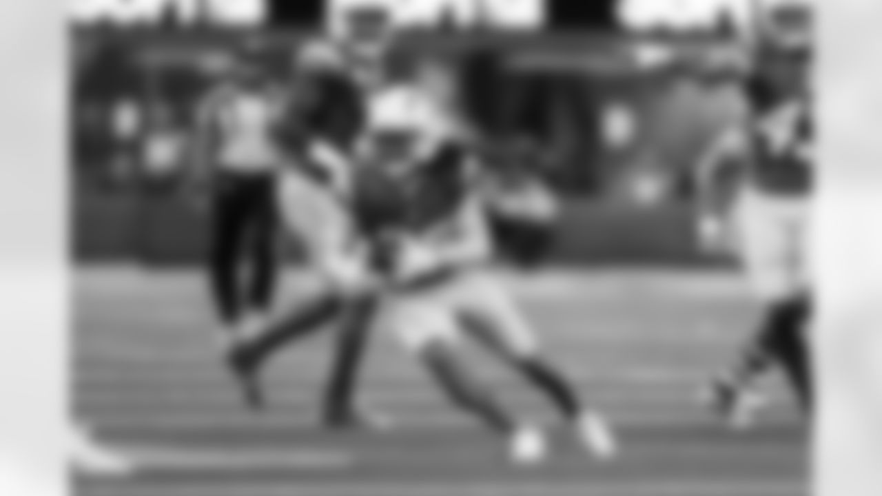 CB Donte Jackson (26)