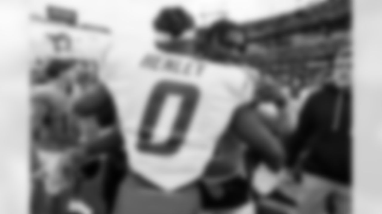 Check out the best shots from the Chargers Week 9 matchup against the Titans!