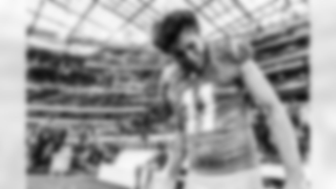 Take a look back at the Chargers Week 10 matchup with the Steelers in monochrome.