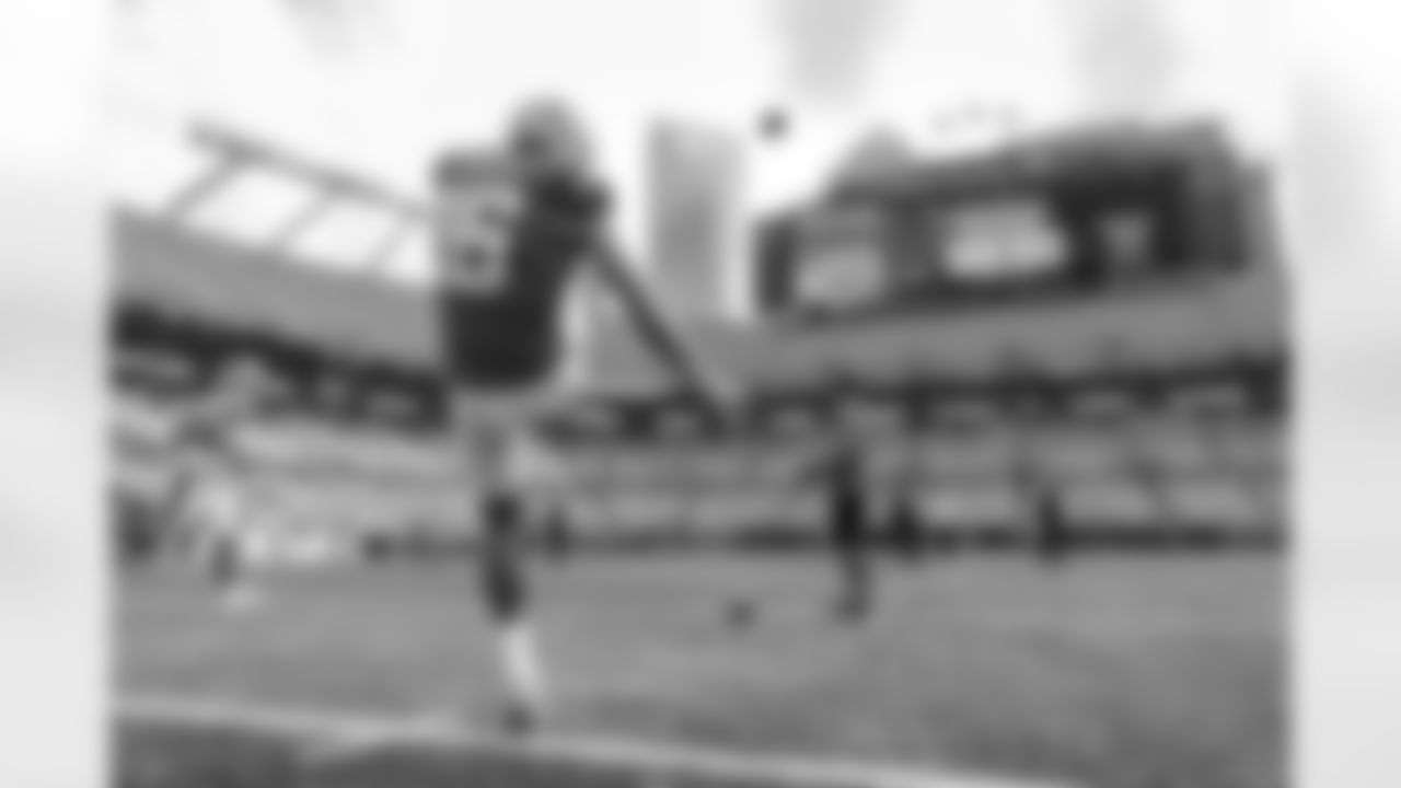 The Los Angeles Chargers play the Carolina Panthers on Sunday, September 15, 2024 at Bank of America Stadium in Charlotte, NC.
[FINAL SCORE: LAC 26 - CAR 3]