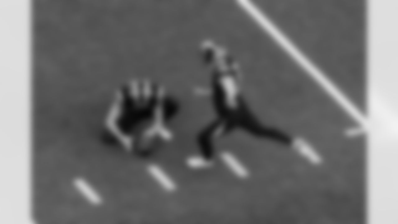 Check out the best shots from the Chargers Week 17 matchup against the Texans!