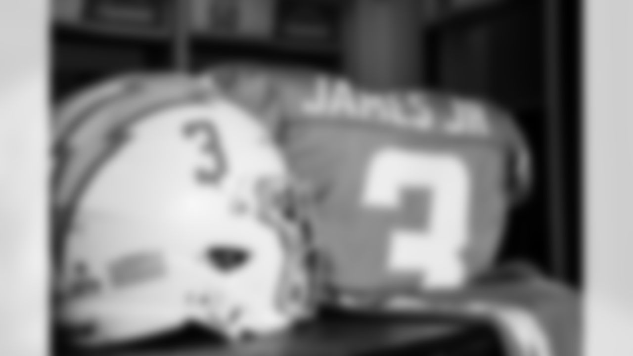 S Derwin James Jr. (3)