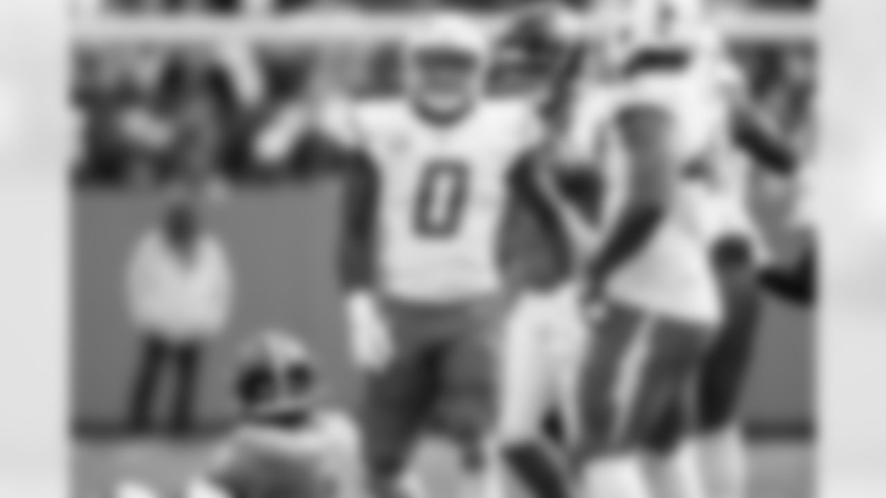 Check out the best shots from the Chargers Week 9 matchup against the Titans!