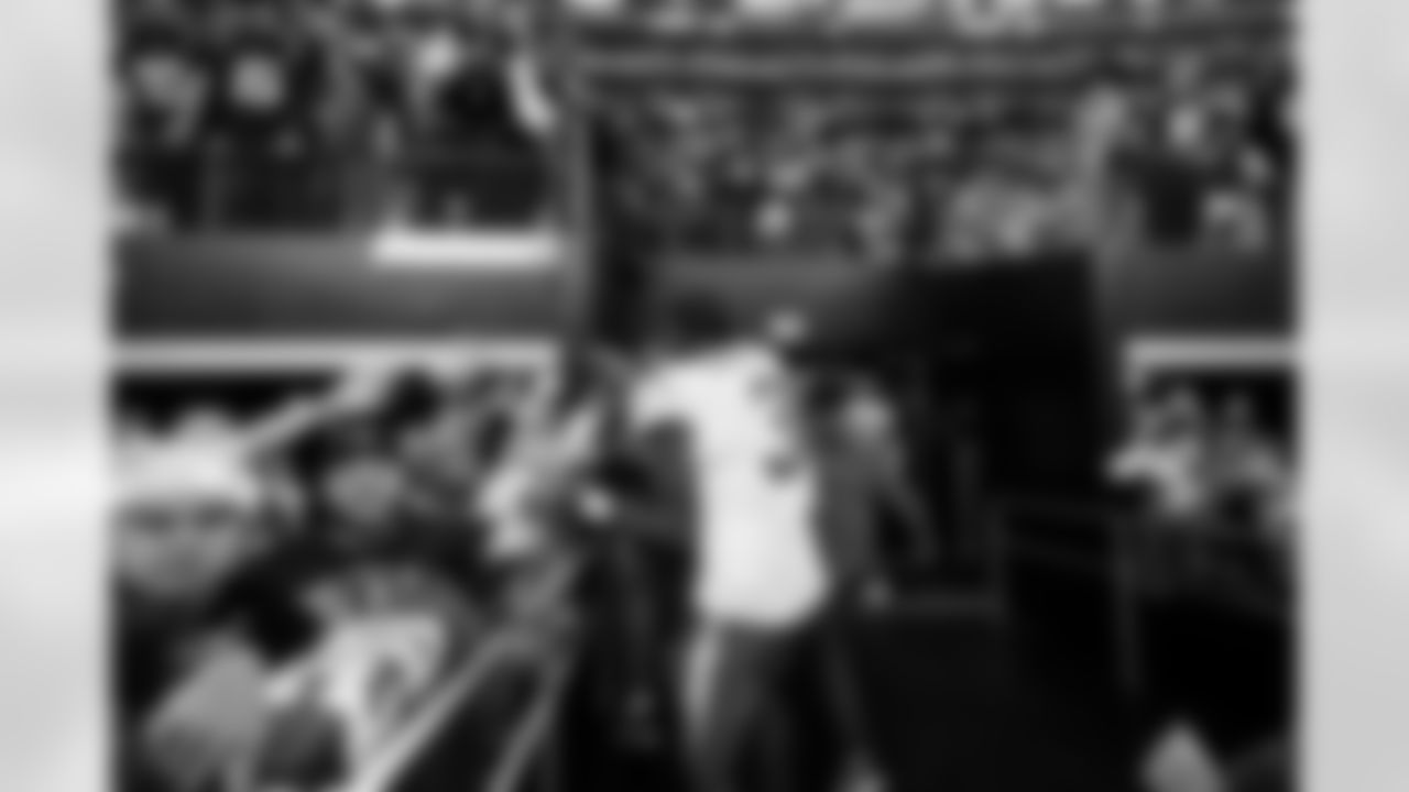 Check out the best shots from the Chargers Week 16 matchup against the Cowboys!