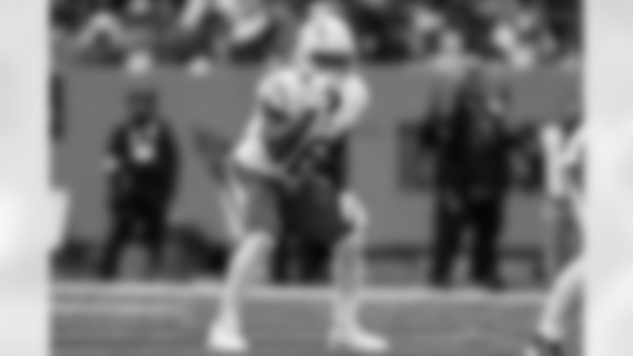 Take a look at the best photos of Chargers 2026 free agent Denzel Perryman