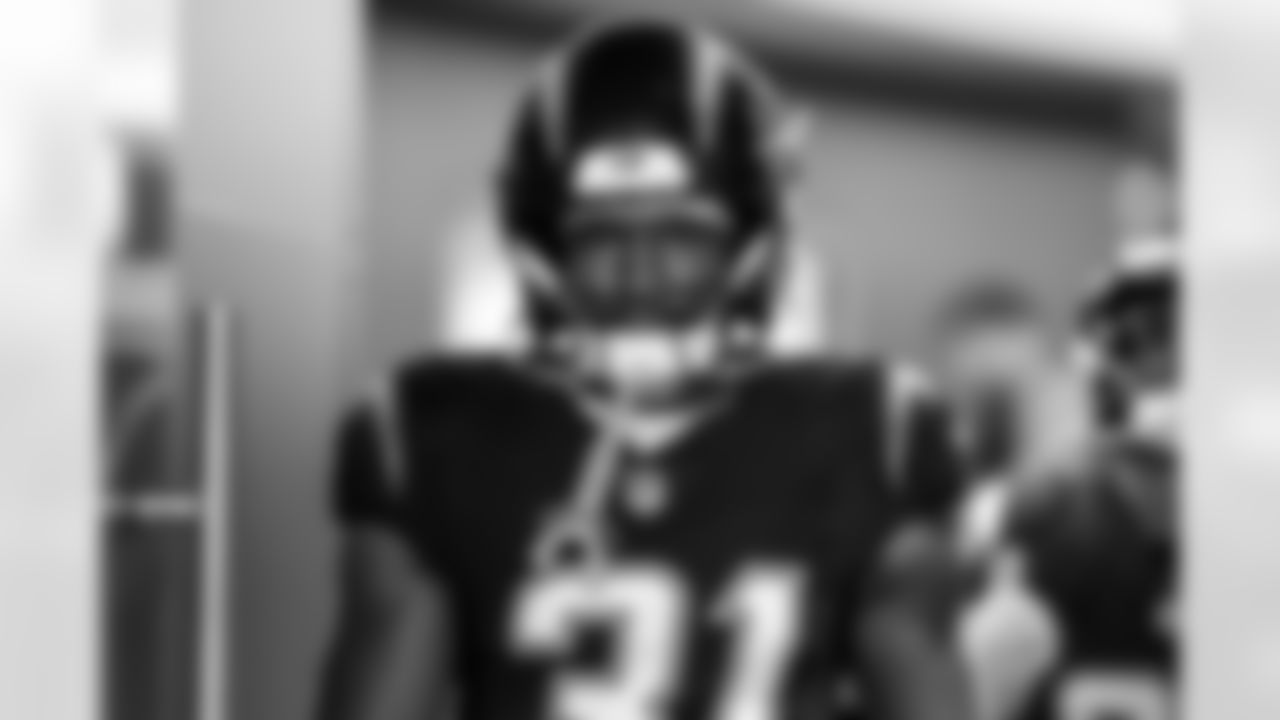 RB Nyheim Hines (31)