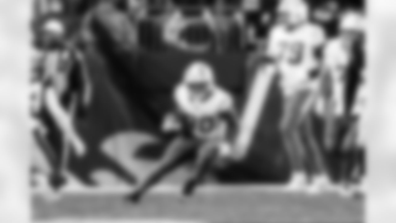 RB Kimani Vidal (30)