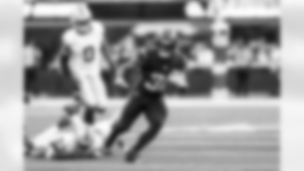 RB Kimani Vidal (30)