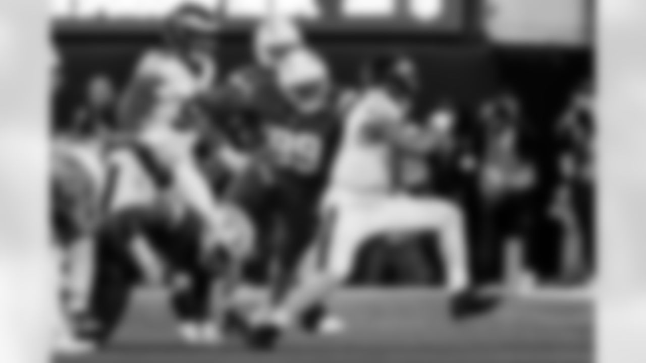 Take a look back at the best photos of the Chargers 2025 draft class in their inaugural NFL campaign.