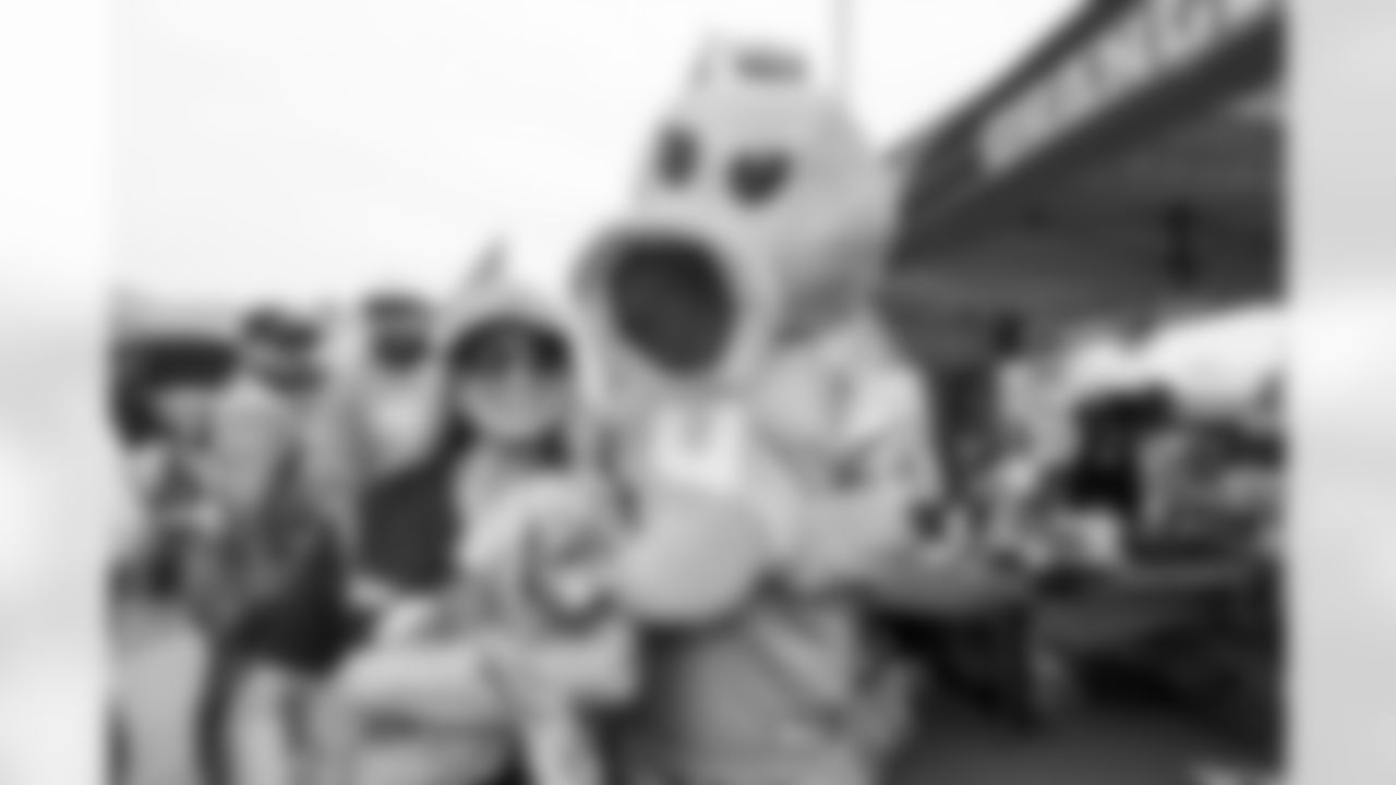 Fans joined the Bolt Fam at Pepsi Tailgate Central to get gameday ready for the Chargers' Week 13 clash with the Las Vegas Raiders.