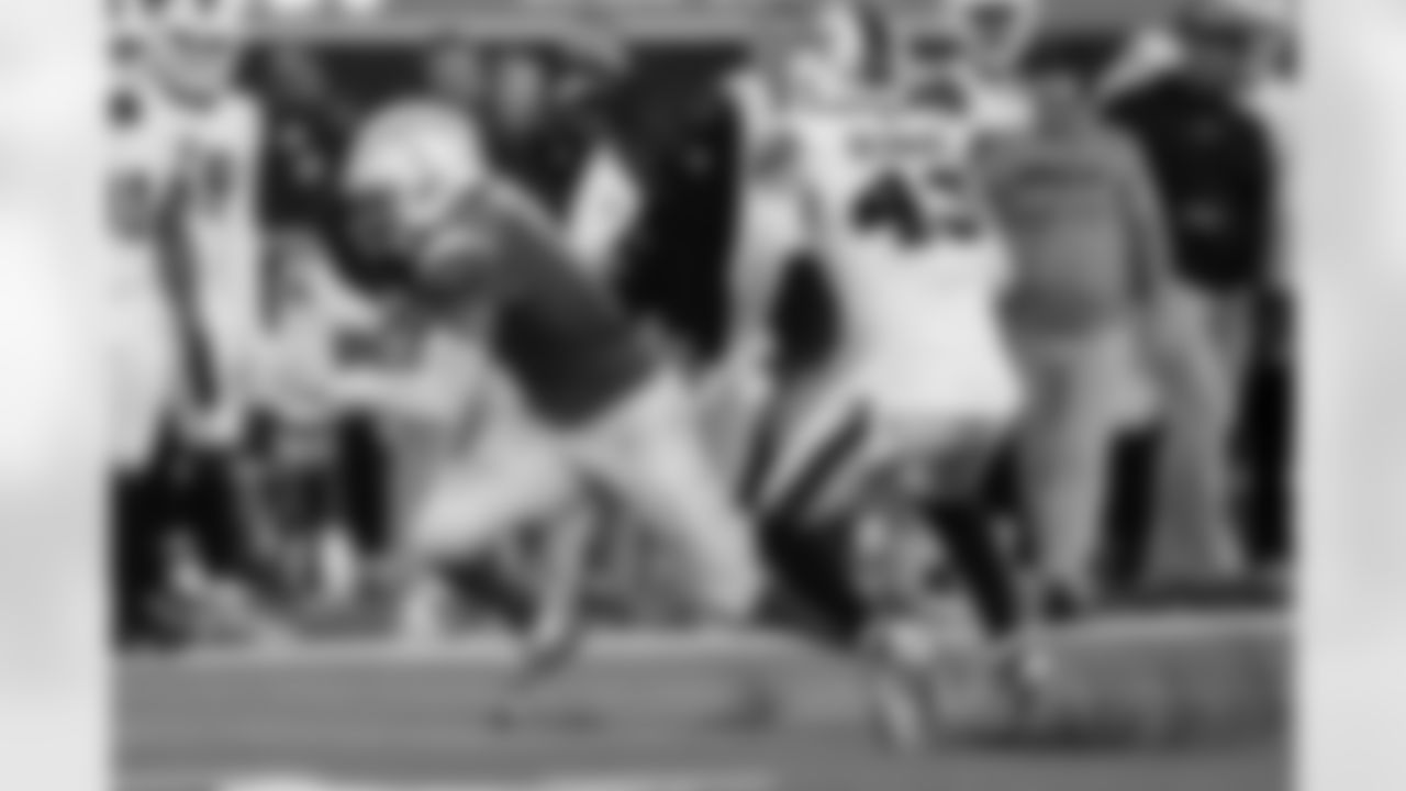 The Los Angeles Chargers play the Buffalo Bills on Saturday, December 23, 2023 at SoFi Stadium in Inglewood, CA.
[FINAL SCORE: BUF 24 - LAC 22]