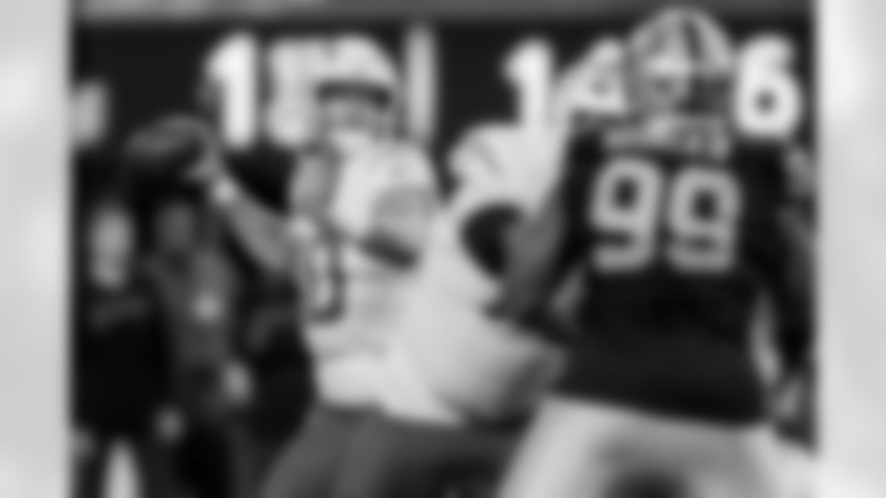 Take a look back at the best photos of Justin Herbert's 2025 campaign.