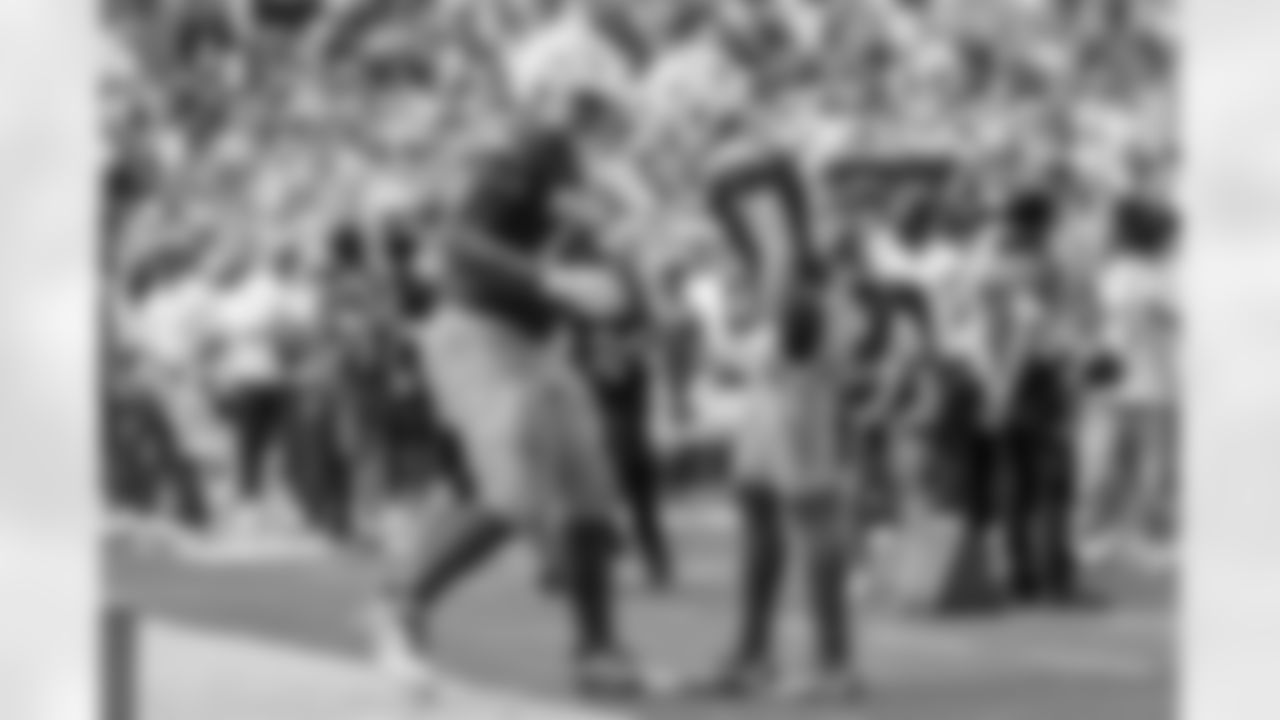 Check out the best shots from the Chargers Week 6 matchup against the Dolphins!