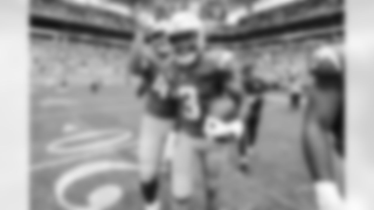 S Derwin James Jr. (3)