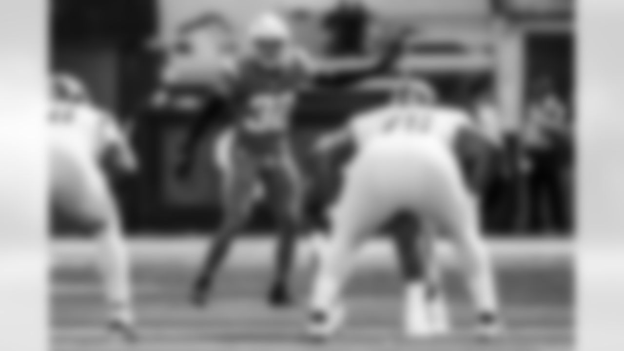 Check out the best shots from the Chargers Week 5 matchup against the Commanders!