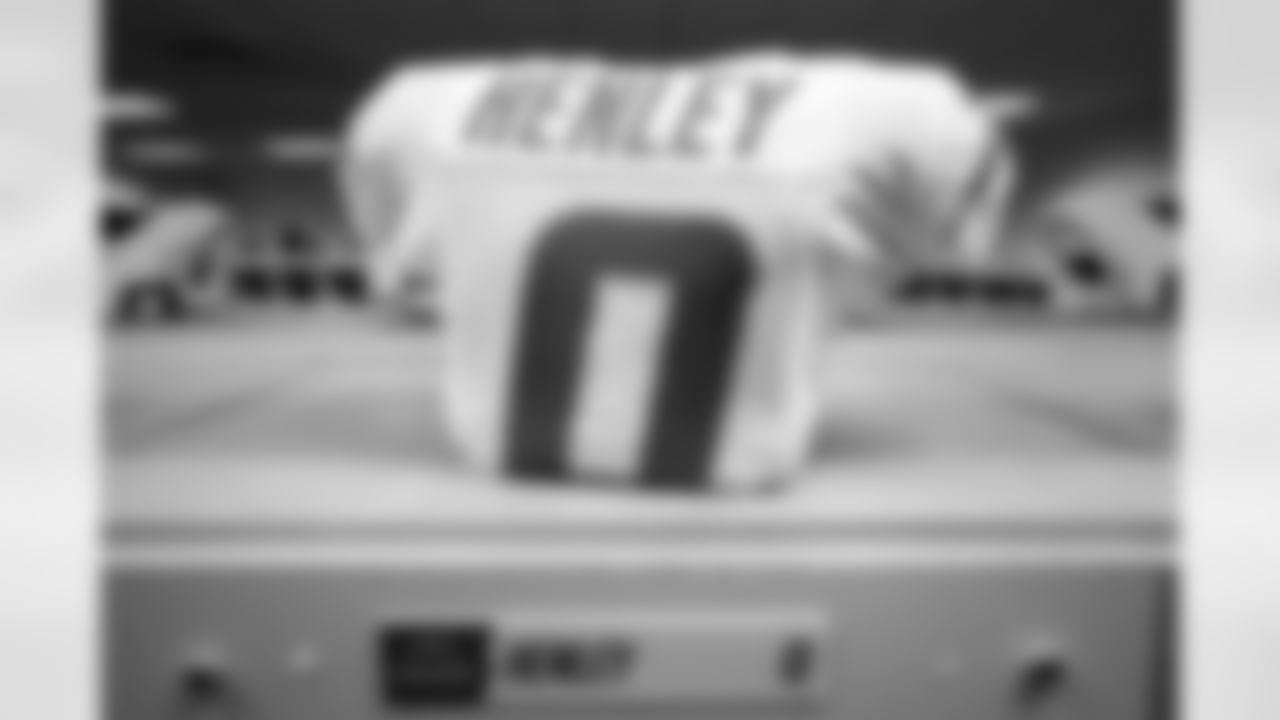 LB Daiyan Henley (0)