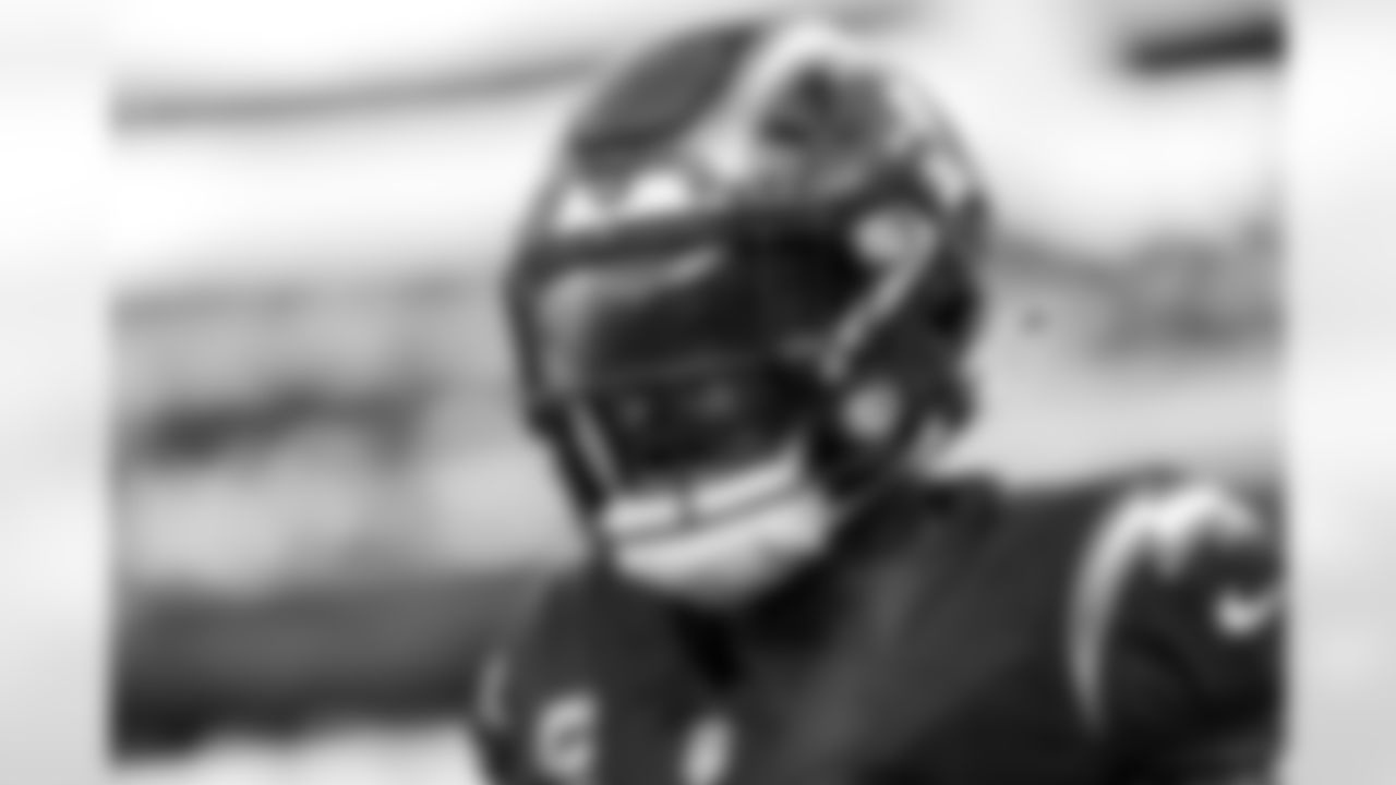 S Derwin James Jr. (3)