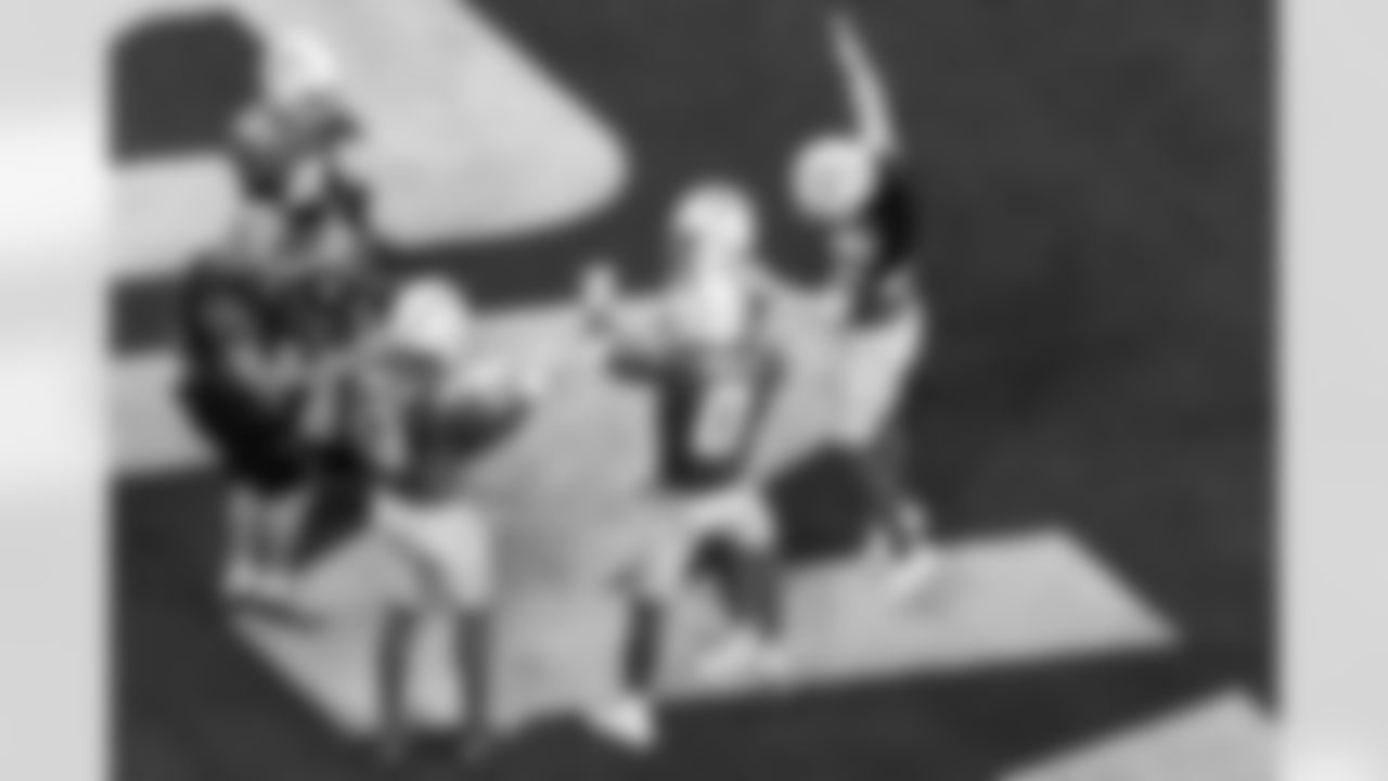 Take a look back at the best photos of Daiyan Henley's 2025 campaign.