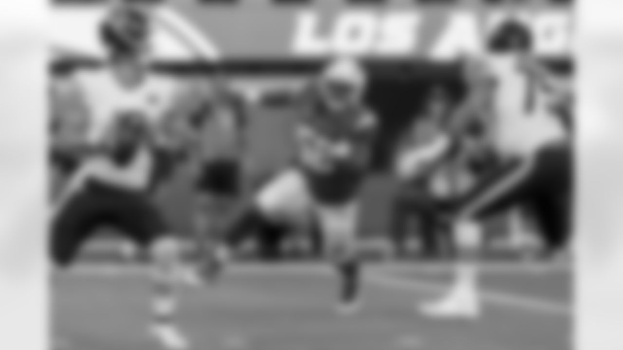 The Los Angeles Chargers play the Chicago Bears on Sunday, October 29, 2023 at SoFi Stadium in Inglewood, CA.
[FINAL SCORE: LAC 30 - CHI 10]